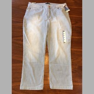 Lee Easy Fit Cropped Jeans size 16